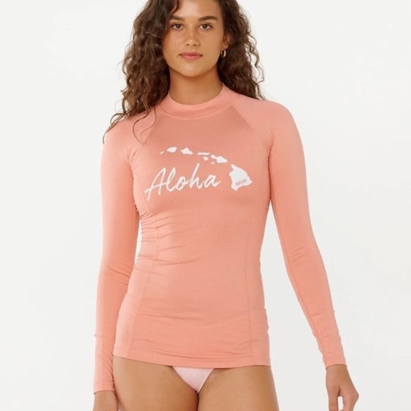 Rip Curl Island Relaxed Long Sleeve Rash Guard, S - Picture 1 of 4
